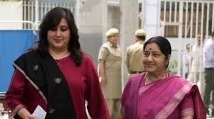 Nirmala sitharaman belongs to a tamil iyengar brahmin family. Nirmala Sitharaman Daughter Age