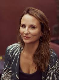 Petra Costa: Esquerda não tem respostas para apocalipse