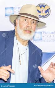 5,733 Villa Portrait Stock Photos