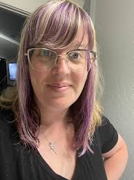 When I weigh myself 3 days apart and it's exactly the same even to the . It  makes me feel like my scale is broken lol if its not I'm down 4