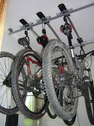 Bau ganz einfach deine eigene fahrradaufhängung, um dein fahrrad vor diebstahl zu sichern und gleichzeitig platz in der wohnung zu sparen. Bike Erhangen Die 2 Mtb News De