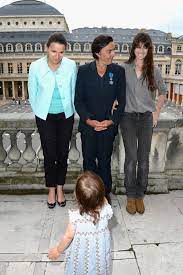 Retour en images sur l'un des couples les plus attachants et atypiques de la planète people. Epingle Sur Hair