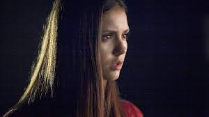 Petition · Bring Back Elena Gilbert's Straight Hair