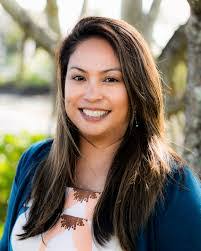 Vicki Mcmanus's Instagram, Twitter & Facebook