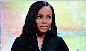 There was a time when Haley thought she didn't need Leslie since she had  Bill, but now she perceived she's losing him. I wonder will she try to join  forces with Leslie