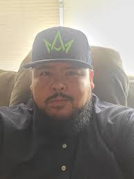 Roberto Madera's Instagram, Twitter & Facebook