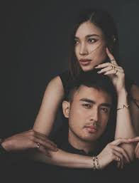 Aiman hakim ridza abdoh (lahir 17 januari 1989) merupakan seorang pelakon, penyanyi dan bekas pemain bola sepak amatur malaysia. Zahirah Macwilson And Aiman Hakim Ridza On Newlywed Life In Lockdown