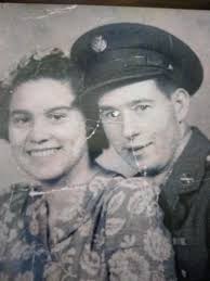 Could someone please fix the line going down my brother please Thanks Up  date : Thank you all so much means a lot to me that u took time out of ur