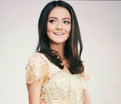 Amanda Rawles Wanita Yang Sangat Saya Idolakan Karna Semua Sifatnya Yang Tidak Memikirkan Perkataan Buruk Yang Orang Pikirkan Dengan Dirinya Wanita Artis Orang