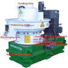 Wood chips are wood chips from, for example, the cutting or pruning of trees, after which the wood is ground with the help of a shredder. China Hot Sale High Efficiency 1 2t H Biomass Sawdust Wood Chips Wood Pellet Machine Plastic Machine Wood Pellet Mill China Machine Plastic Machine