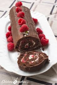 Buche Au Chocolat Et Aux Framboises Cuisinons En Couleurs Recette Buche Au Chocolat Buche Chocolat Framboise Chocolat Framboise