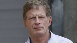 Sniping piles pressure