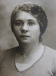 The Wolkowitz family from Poland. The young man without a beard immigrated  to America with his young bride of an arranged marriage in 1904. His name  was William Wolkowitz. He lived in