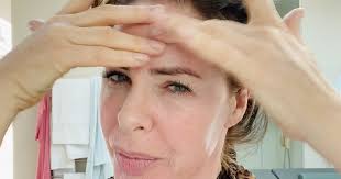 Today ladies and boys we are talking cleansing balms. They are a great  product for cleaning the skin and an opportunity to incorporate some facial  massage into your routine. Used morning or evening, ...