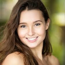 Olivia Bailey's Instagram, Twitter & Facebook