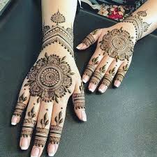 This mehndi design is quite different from the rest of the simple mehandi designs that we have discussed earlier. 70 Mehndi Designs For Hands For Your D Day