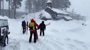 6 phụ nữ thiệt mạng trong vụ lở tuyết ở California nằm trong số 8 người bạn thân và những người trượt tuyết giàu kinh nghiệm tham gia chuyến đi.