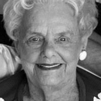 Ellen Geiger's Instagram, Twitter & Facebook