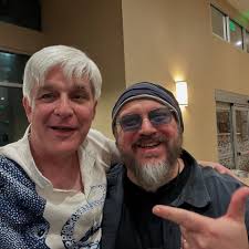 This past weekend was spent connecting and reconnecting with my @serfafai  (South Eastern Regional Folk Alliance) aka SERFA clan. An Amazing weekend  spent in Owensboro KY. Road tripping down and back to