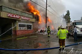 Boonville Commercial Structure Fire Lizbbys Restaurant, Pic-N-Pack Market  and 3 rental units Highway 128 maybe close til 8pm