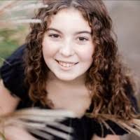 Alanna Brady's Instagram, Twitter & Facebook