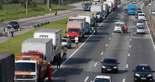 Greve dos caminhoneiros 2020 vai parar tudo. Greve De Caminhoneiros Marcada Para Fevereiro Sera Maior Que A De 2018 Diz Lider Ao Money Times Money Times