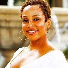 Sonya Stamper's Instagram, Twitter & Facebook