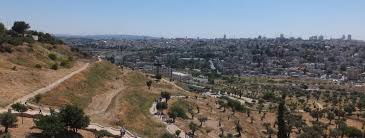Jerusalem, ancient city of the middle east that since 1967 has been wholly under the rule of the long an object of veneration and conflict, jerusalem has been governed by an extended series of. Jerusalem Reisefuhrer Outdooractive Com