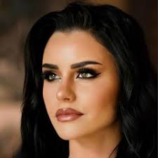 Romina Denecken (Colina), de las favoritas al MUCh, mostrando parte de su  tremenda oratoria en inglés!