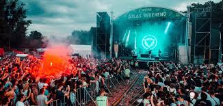 Atlas weekend объявил хедлайнера (главную звезду. Atlas Vikend 2021 Kto Vystupit 5 I 6 Iyulya Kak Popast Na Festival V Besplatnye Dni