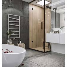 Monderes Badezimmer Mit Freistehender Runder Badewanne Duschkabine Mit Schwarzem Metallrahmen Und Holzwanden Regenwasser Badrumsideer Designhem Trappa Design