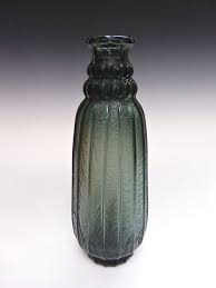 Add the transitional objects made during the world war i era. The Difference Between Art Nouveau And Art Deco Explained Gallerease