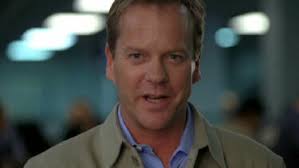 Tar loven i egne hender