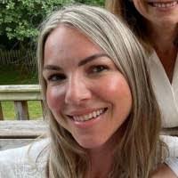 Aimee Collins's Instagram, Twitter & Facebook