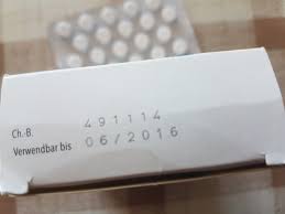 Vitamin d pro tag solltest du nicht zu dir nehmen, ansonsten drohen einige unschöne nebenwirkungen wie kopfschmerzen und übelkeit. Darf Man Abgelaufene Vitamin D Tabletten Nehmen Siehe Bild 3 Jahre Alt Gesundheit Und Medizin Gesundheit Ernahrung