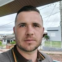 Daniel Kipper's Instagram, Twitter & Facebook