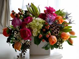 Blackbird Bright Mix Large Selection Of Quality Flowers Blackbird Floral Austin Texas Local Flower Delivery Flower Delivery Flowers Same Day Flower Delivery