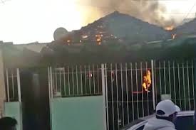 Depois de um incêndio uma segunda tragédia aconteceu na vida de breno ele foi abandonado pela família, já são sete anos de solidão ninguém da família vai visitar breno no hospital ou telefonar para saber como ele está, nem mesmo a mãe, pai, irmã, vó, tio … ninguém da família apareceu até hoje. Tres Criancas Morrem Carbonizadas Em Incendio Na Zona Norte De Sao Paulo 03 07 2021 Sao Paulo Agora