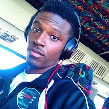 Devin Randle's Instagram, Twitter & Facebook