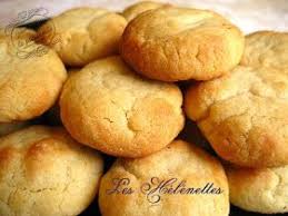 Les Helenettes Des Biscuits Moelleux Recette Biscuits Moelleux Biscuits Dietetiques Biscuits Moelleux Aux Amandes