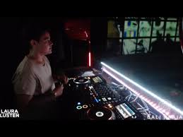 Or the fact that her first forays into production steam rollered. Bali Praia Live Stream Ft Djs Shinta Jelita Amazonite Laura Lusten Youtube