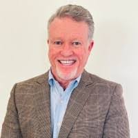 Roger Gragg's Instagram, Twitter & Facebook