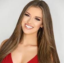 Best Pageant Headshots 2019 Edition Pageant Planet Miss Texas Usa 2019 Alayah Benavidez Was Voted In The Pageant Headshots Pageant Hair Beautiful Girl Face