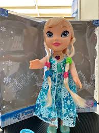 Disney "Frozen" Elsa Dolls for sale in Quito, Ecuador