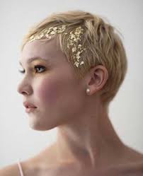 Latest short hairstyle trends and ideas to inspire your next hair salon visit in 2021. 15 New Short Hair Bridal Styles For Most Beautiful Look Short Haircuts