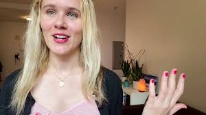 Katherine Carr's Instagram, Twitter & Facebook