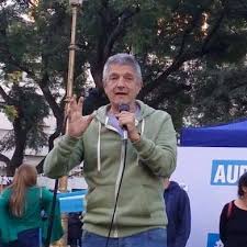 Ex jugador de independiente, zaragoza,celta, cádiz y de la selección argentina. Gustavo Lopez Home Facebook