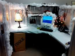 Top summer christmas decoration ideas. Cubicle Wallpaper Model Christmas Desk Decorations 1024x768 Download Hd Wallpaper Wallpapertip