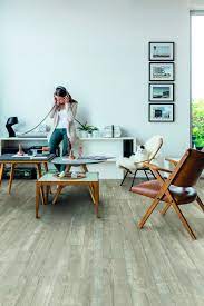 How To Choose The Ideal Living Room Floor Perfect Living Room Living Room Flooring Room Flooring