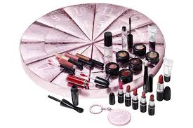 That is one collectible figurine per day! Beauty Advent Calendars 2020 Australia Beauty Crew